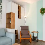 Botanic Nest Cotroceni ブカレスト